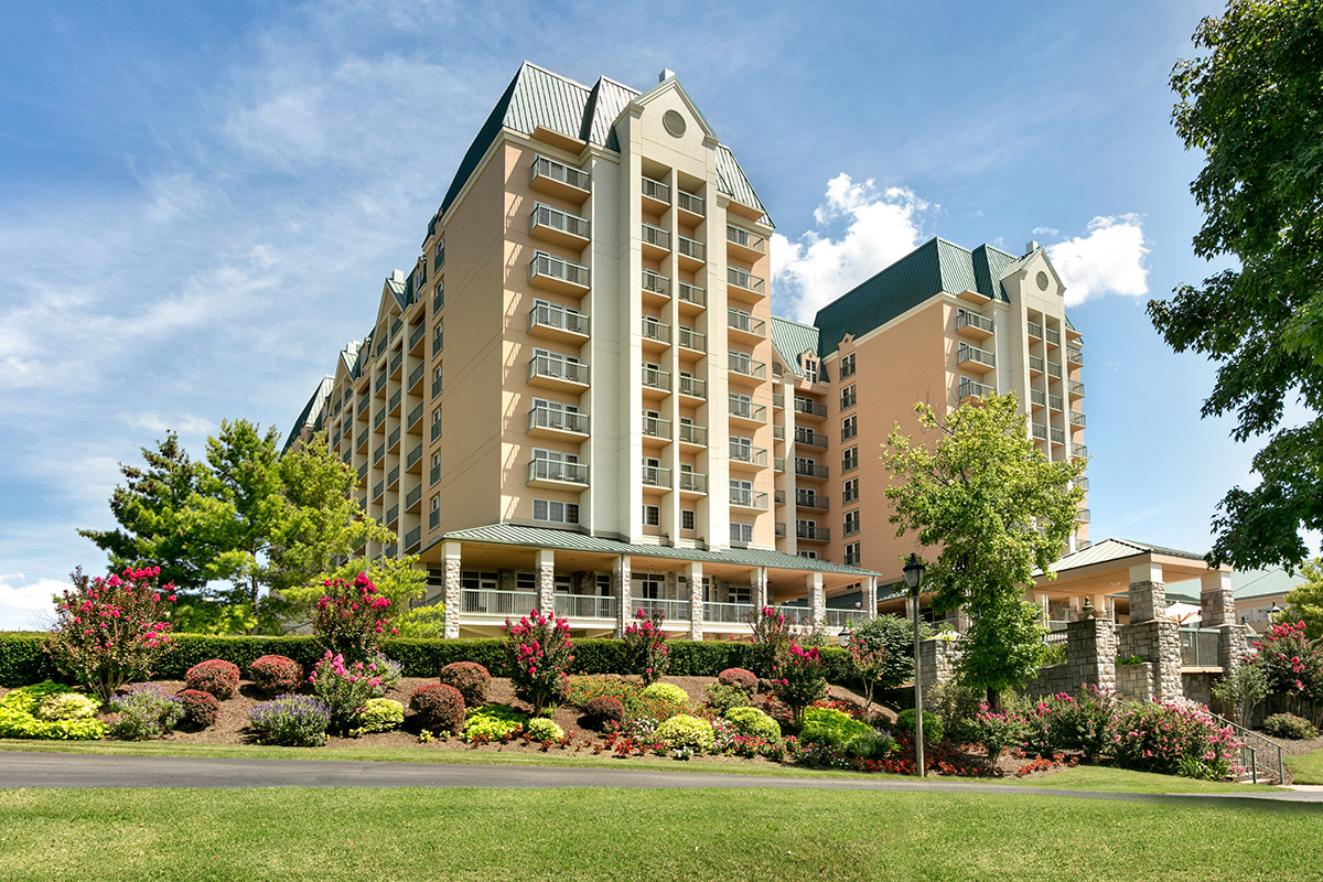 Chateau on the Lake Resort Spa Convention Center - Exterior
